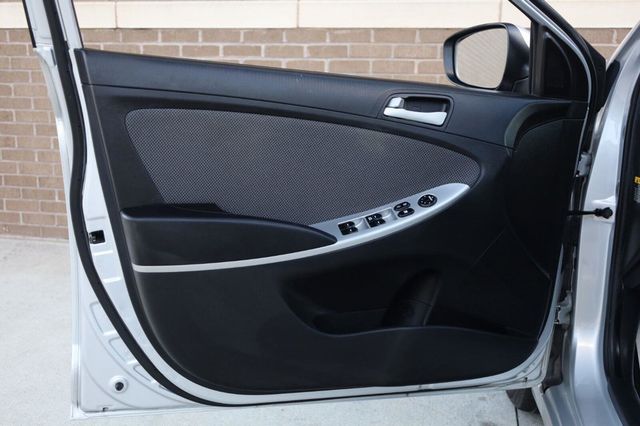 2013 Hyundai Accent GS - 23079127 - 14