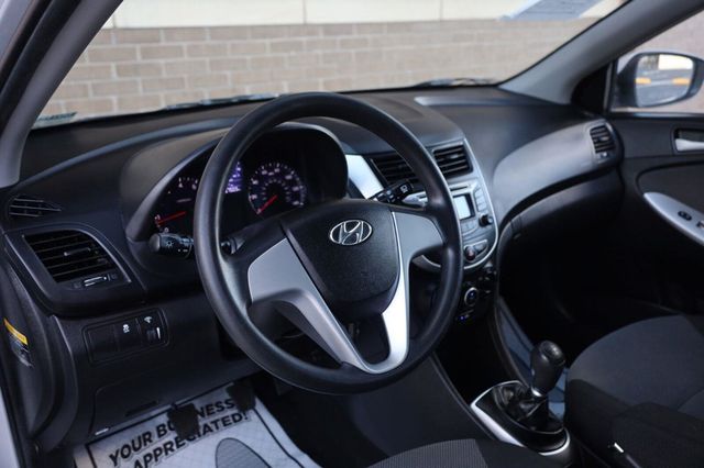 2013 Hyundai Accent GS - 23079127 - 15