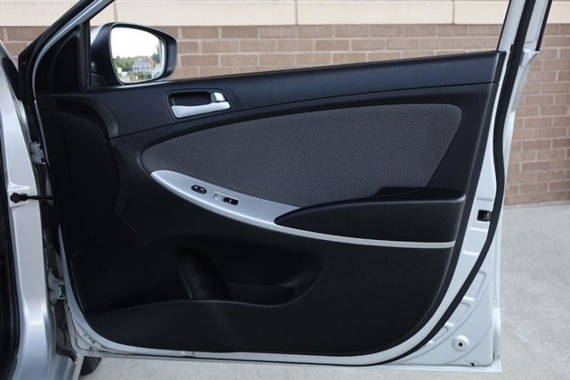 2013 Hyundai Accent GS - 23079127 - 24