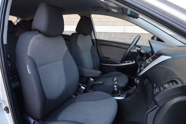 2013 Hyundai Accent GS - 23079127 - 26