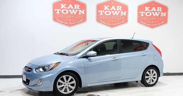 2013 Hyundai Accent SE 5-Door - 22746780 - 1