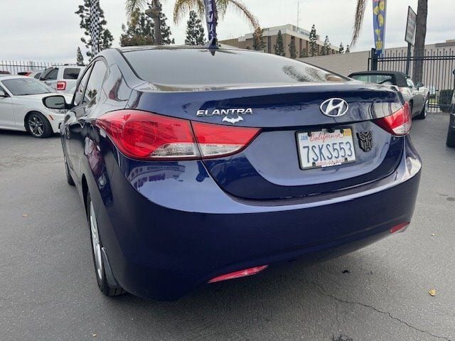 2013 Hyundai Elantra  - 22706942 - 8