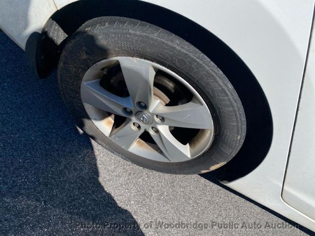 2013 Hyundai Elantra 4dr Sedan Automatic GLS - 23001000 - 14