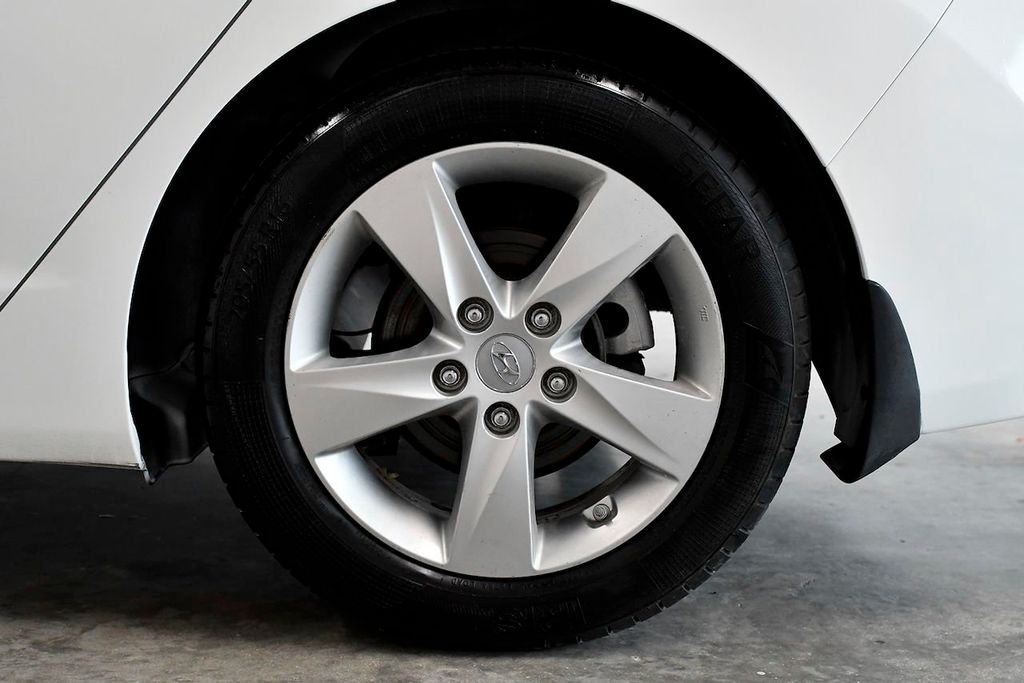 2013 Hyundai Elantra 4dr Sedan Automatic GLS - 22171321 - 11