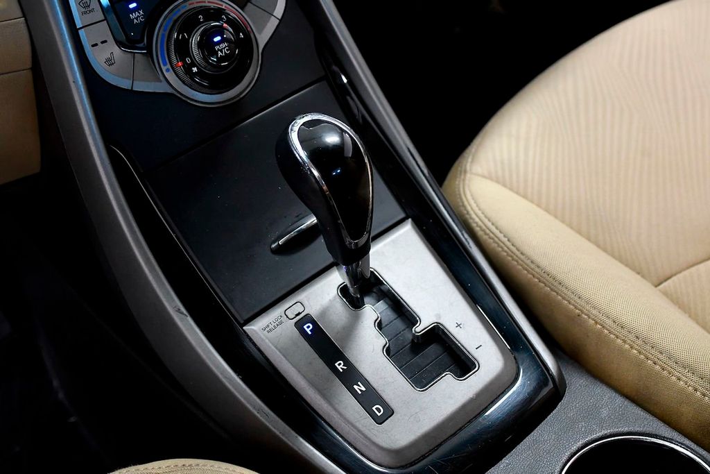 2013 Hyundai Elantra 4dr Sedan Automatic GLS - 22171321 - 24