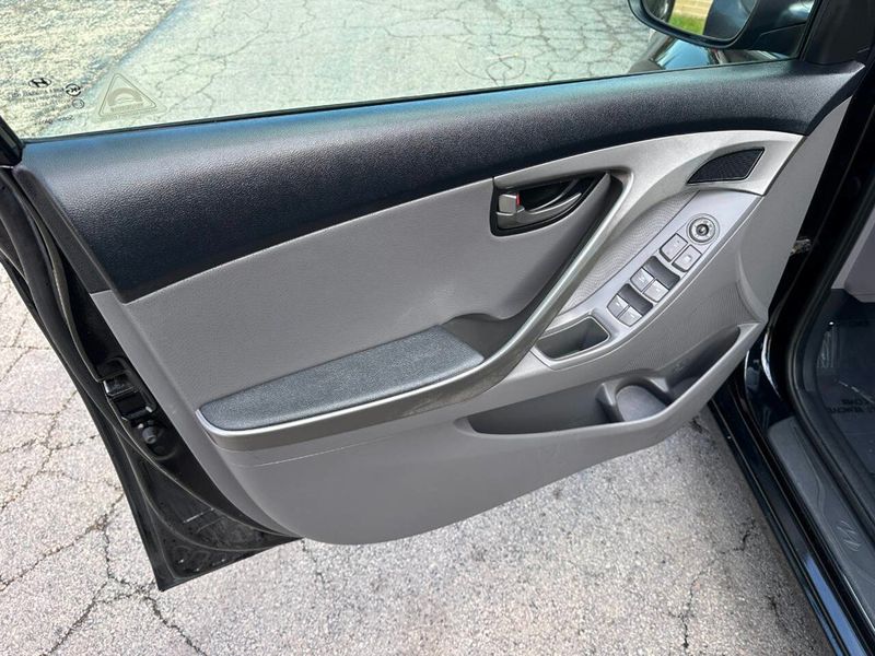 2013 Hyundai Elantra 4dr Sedan Automatic Limited - 22872573 - 10