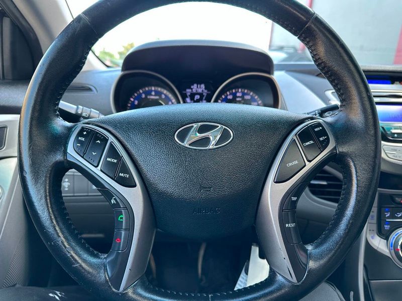 2013 Hyundai Elantra 4dr Sedan Automatic Limited - 22872573 - 25