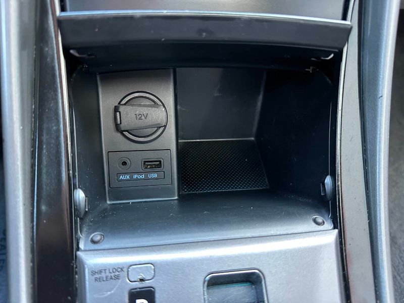 2013 Hyundai Elantra 4dr Sedan Automatic Limited - 22872573 - 34