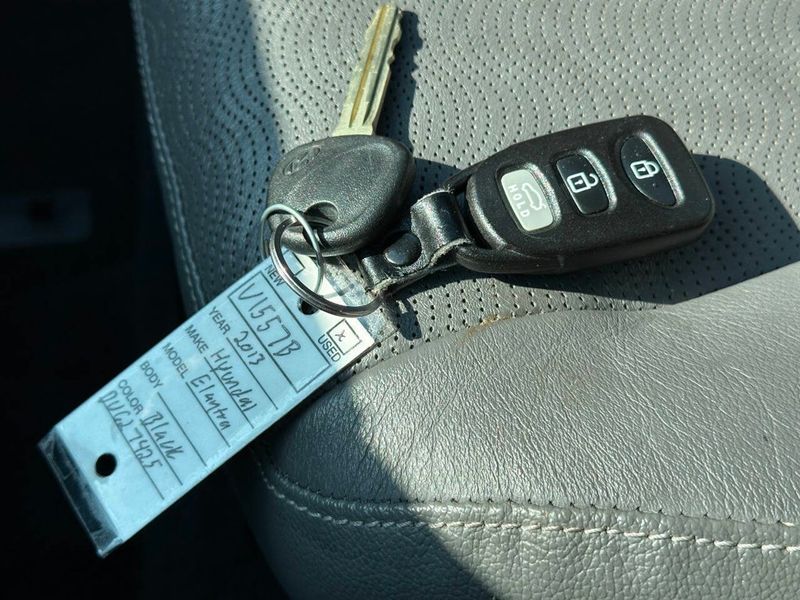 2013 Hyundai Elantra 4dr Sedan Automatic Limited - 22872573 - 40