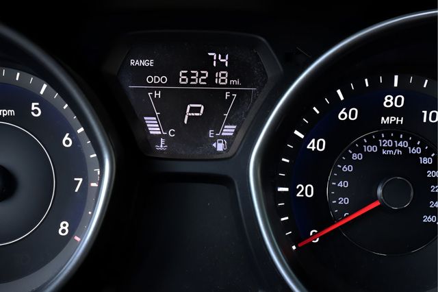2013 HYUNDAI ELANTRA GLS - 23064182 - 24
