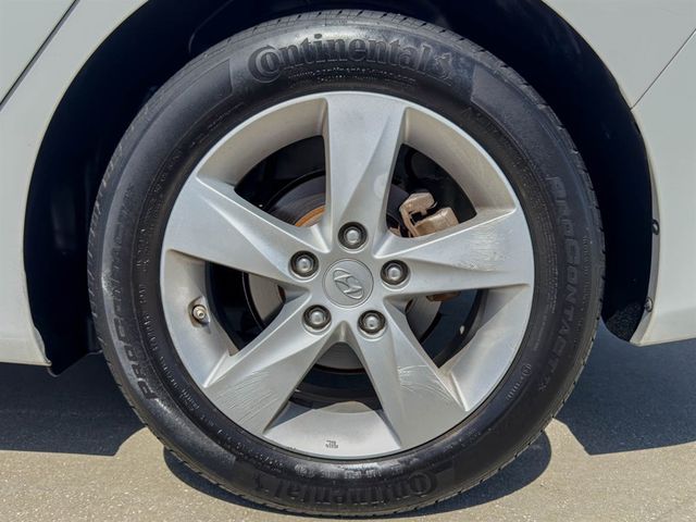 2013 Hyundai Elantra GLS - 22889229 - 16