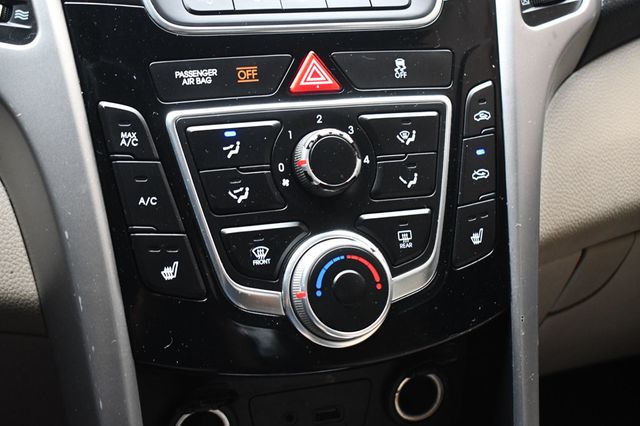 2013 Hyundai Elantra GT Base - 23037445 - 11