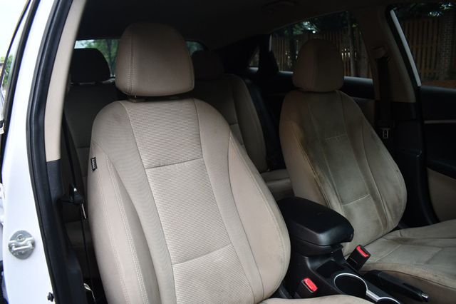 2013 Hyundai Elantra GT Base - 23037445 - 15