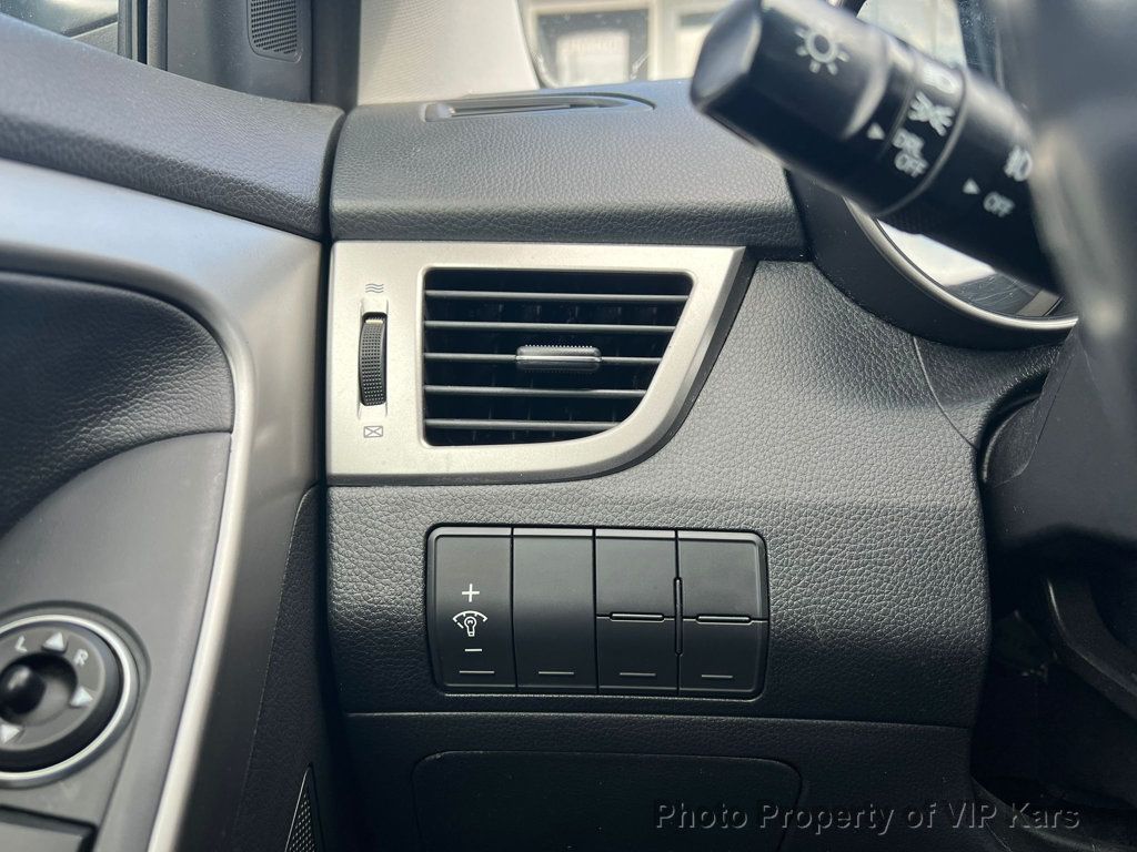 2013 Hyundai Elantra GT Base - 22900132 - 9