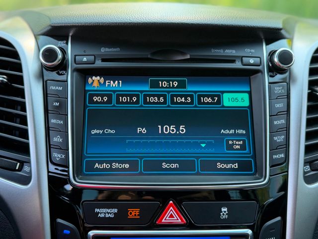 2013 Hyundai Elantra GT Base - 23050487 - 28