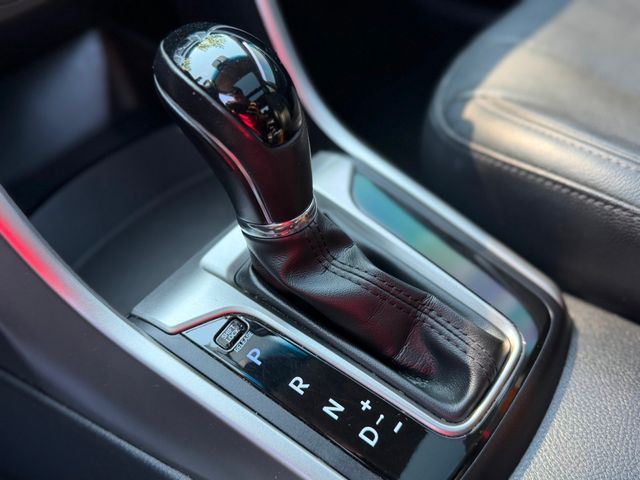 2013 Hyundai Elantra GT Base - 23050487 - 33