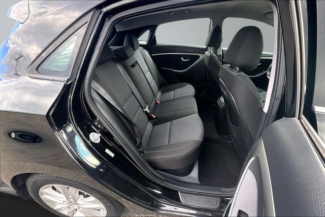2013 Hyundai Elantra GT Base - 23020224 - 14
