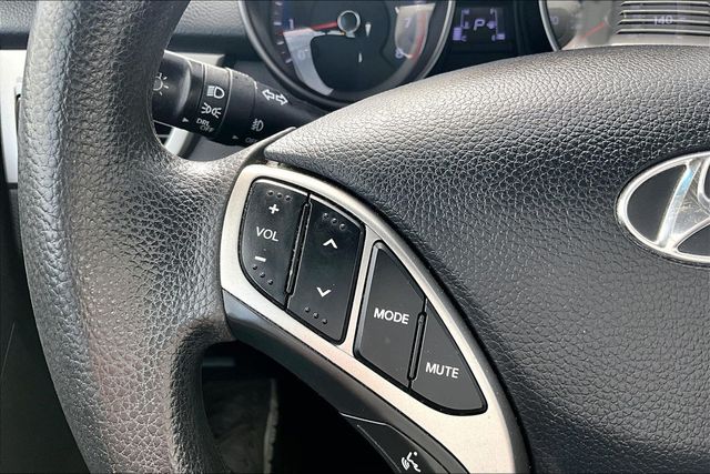2013 Hyundai Elantra GT Base - 23020224 - 21