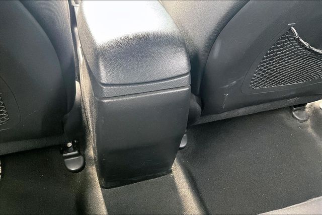 2013 Hyundai Elantra GT Base - 23020224 - 32
