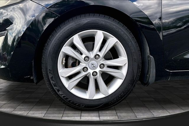 2013 Hyundai Elantra GT Base - 23020224 - 34
