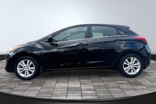 2013 Hyundai Elantra GT Base - 23020224 - 3