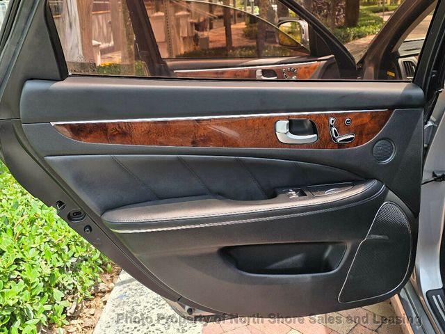 2013 Hyundai Equus 4dr Sedan Signature - 23024741 - 19
