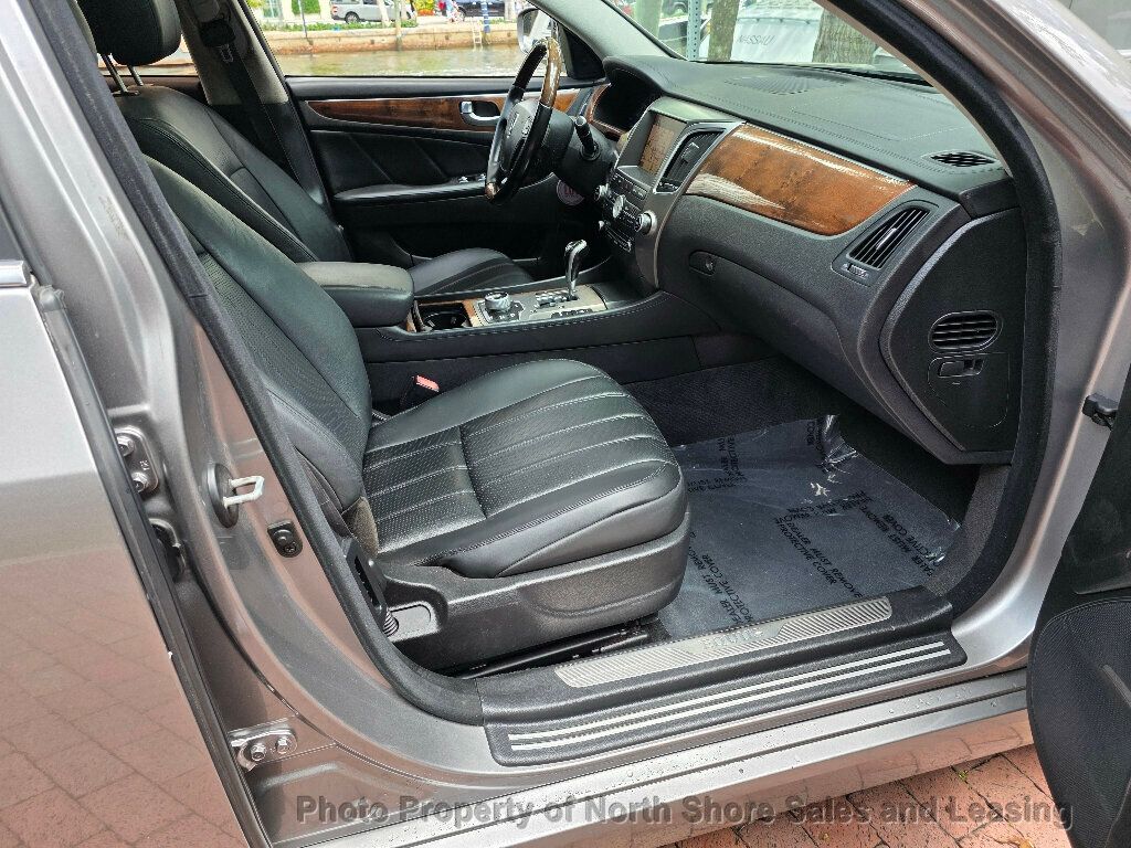2013 Hyundai Equus 4dr Sedan Signature - 23024741 - 36
