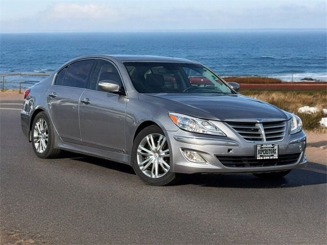 2013 Hyundai Genesis 4dr Sedan V6 3.8L - 22720320 - 1