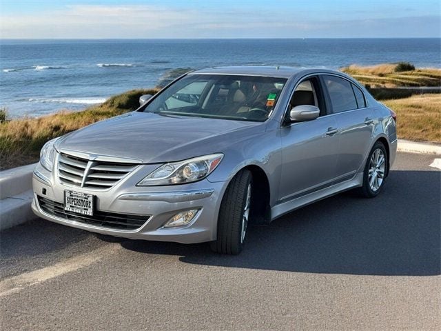 2013 Hyundai Genesis 4dr Sedan V6 3.8L - 22720320 - 4