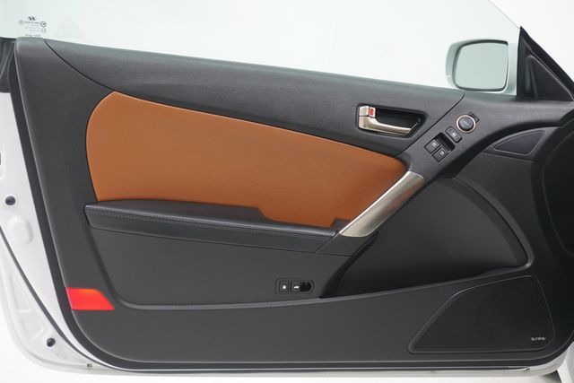 2013 Hyundai Genesis Coupe 2dr V6 3.8L Automatic Grand Touring w/Tan Lth - 22944357 - 11