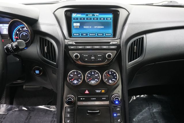 2013 Hyundai Genesis Coupe 2dr V6 3.8L Automatic Grand Touring w/Tan Lth - 22944357 - 16