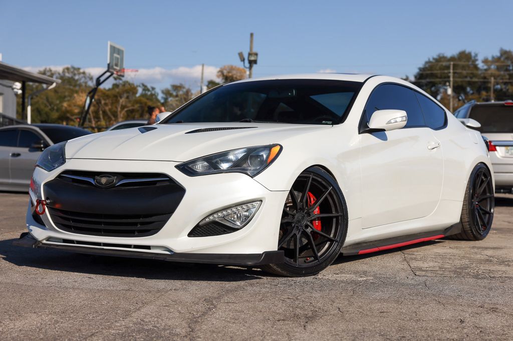 2013 Hyundai Genesis Coupe 2dr V6 3.8L Automatic Track - 22984129 | Video 1