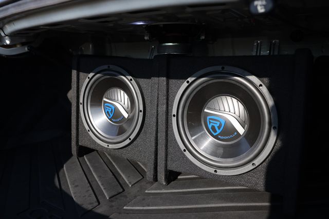 2013 Hyundai Genesis Coupe 2dr V6 3.8L Automatic Track - 22984129 - 25