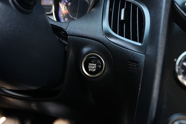 2013 Hyundai Genesis Coupe 2dr V6 3.8L Automatic Track - 22984129 - 30