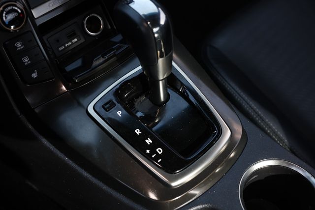 2013 Hyundai Genesis Coupe 2dr V6 3.8L Automatic Track - 22984129 - 38