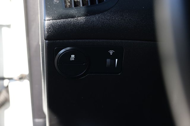 2013 Hyundai Genesis Coupe 2dr V6 3.8L Automatic Track - 22984129 - 44