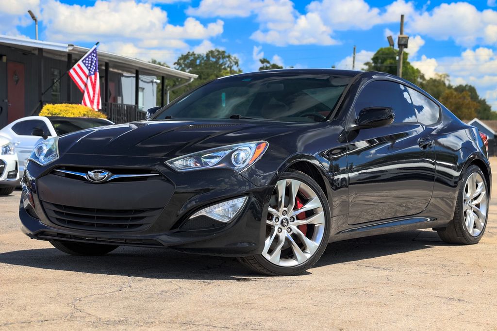 2013 Hyundai Genesis Coupe 2dr V6 3.8L Manual R-Spec - 22917448 | Video 1