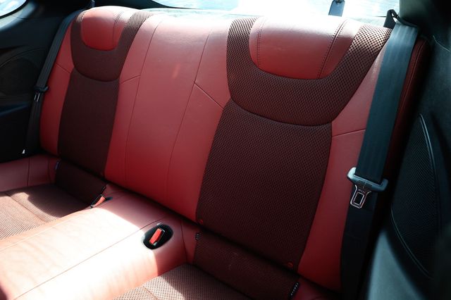 2013 Hyundai Genesis Coupe 2dr V6 3.8L Manual R-Spec - 22917448 - 9