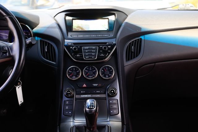 2013 Hyundai Genesis Coupe 2dr V6 3.8L Manual R-Spec - 22917448 - 32