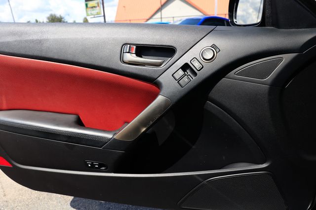 2013 Hyundai Genesis Coupe 2dr V6 3.8L Manual R-Spec - 22917448 - 38