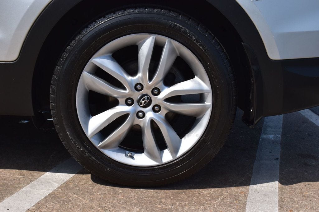 2013 Hyundai Santa Fe 2.0T Sport photo 9