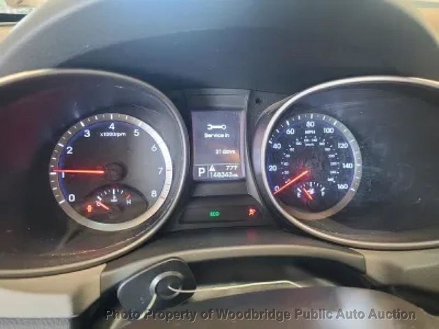 2013 Hyundai Santa Fe AWD 4dr Sport - 22918347 - 19