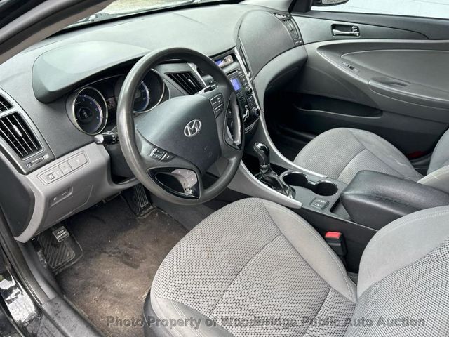 2013 Hyundai Sonata 4dr Sedan 2.4L Automatic GLS - 23031867 - 9