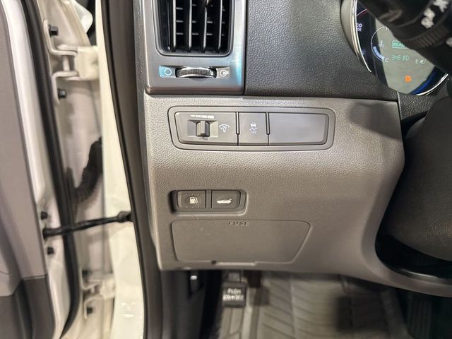 2013 Hyundai Sonata Hybrid 4dr Sedan - 23033345 - 12