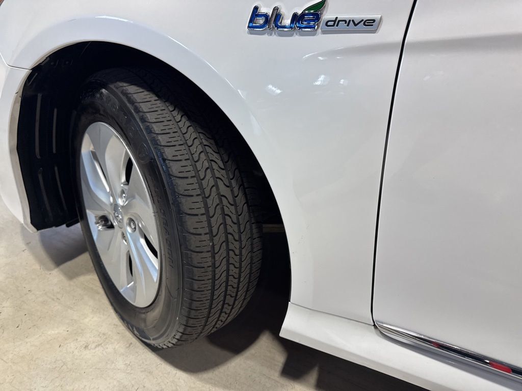 2013 Hyundai Sonata Hybrid 4dr Sedan - 23033345 - 2