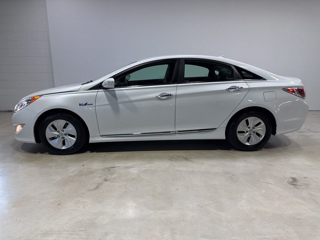 2013 Hyundai Sonata Hybrid 4dr Sedan - 23033345 - 3