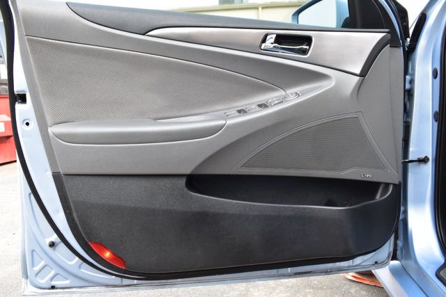 2013 Hyundai Sonata Hybrid 4dr Sedan Limited w/Panoramic Sunroof Pkg - 21970514 - 44