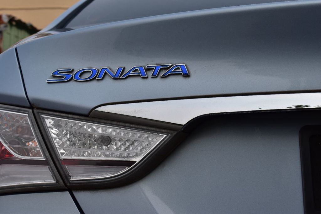 2013 Hyundai Sonata Hybrid 4dr Sedan Limited w/Panoramic Sunroof Pkg - 21970514 - 54