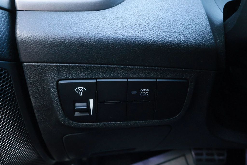 2013 Hyundai Veloster 2 DOOR HATCHBACK, TINTED, PADDLE SHIFT, TOUCHSCREEN, BLUETOOTH!! - 22926724 - 13