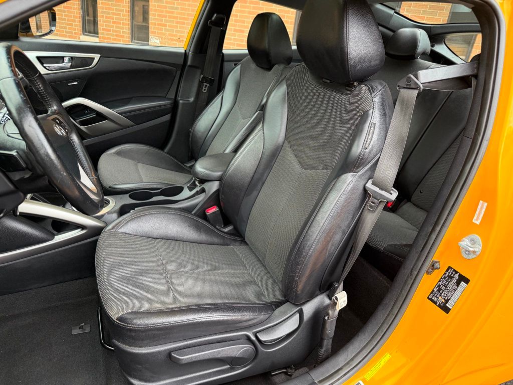 2013 Hyundai Veloster Base Turbo Ultimate photo 16